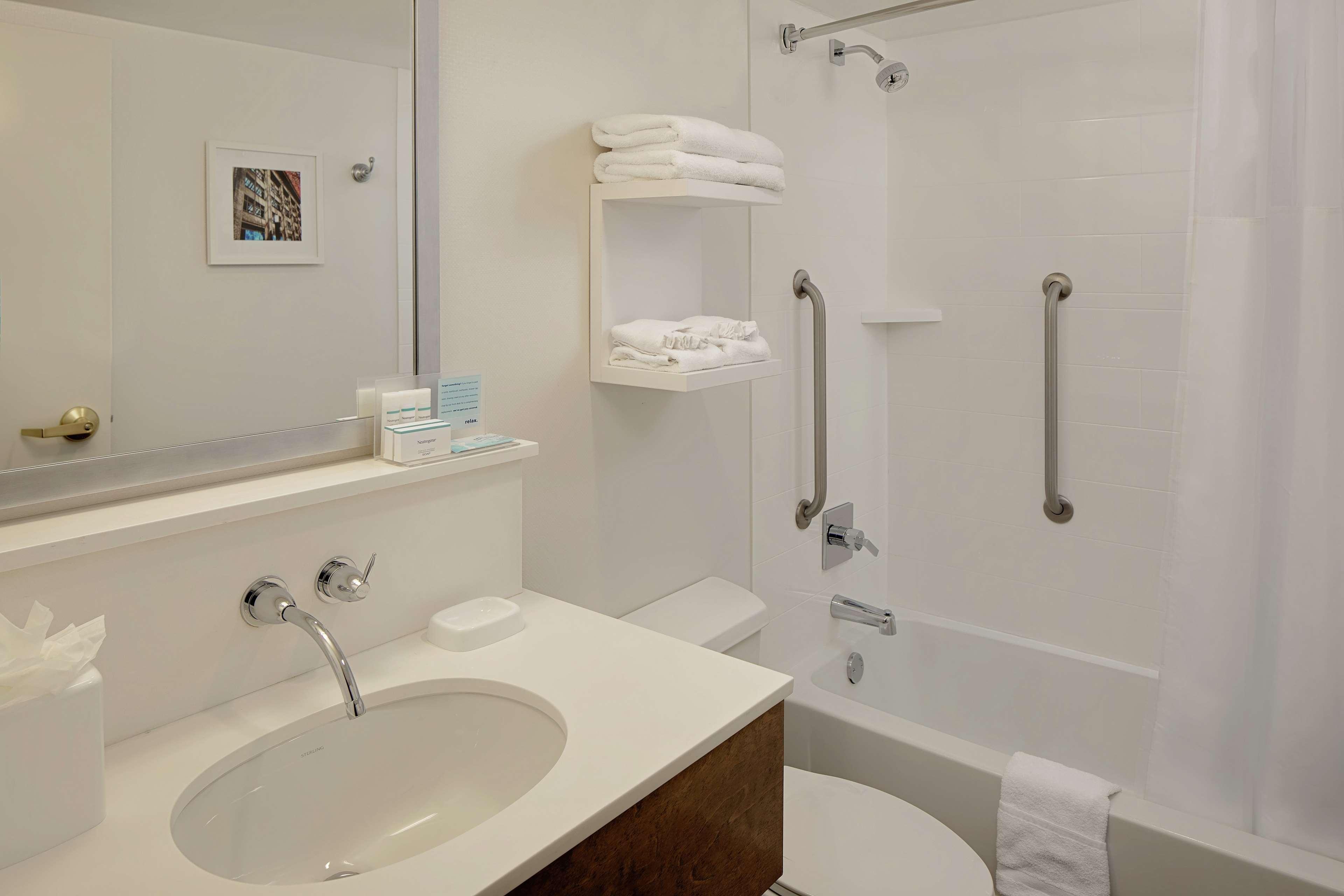 Hampton Inn Louisville Downtown Eksteriør bilde
