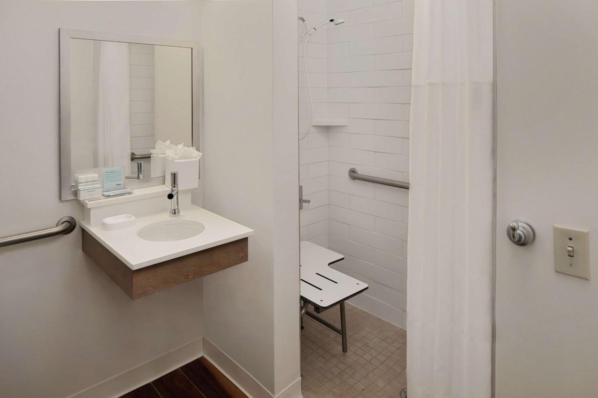Hampton Inn Louisville Downtown Eksteriør bilde