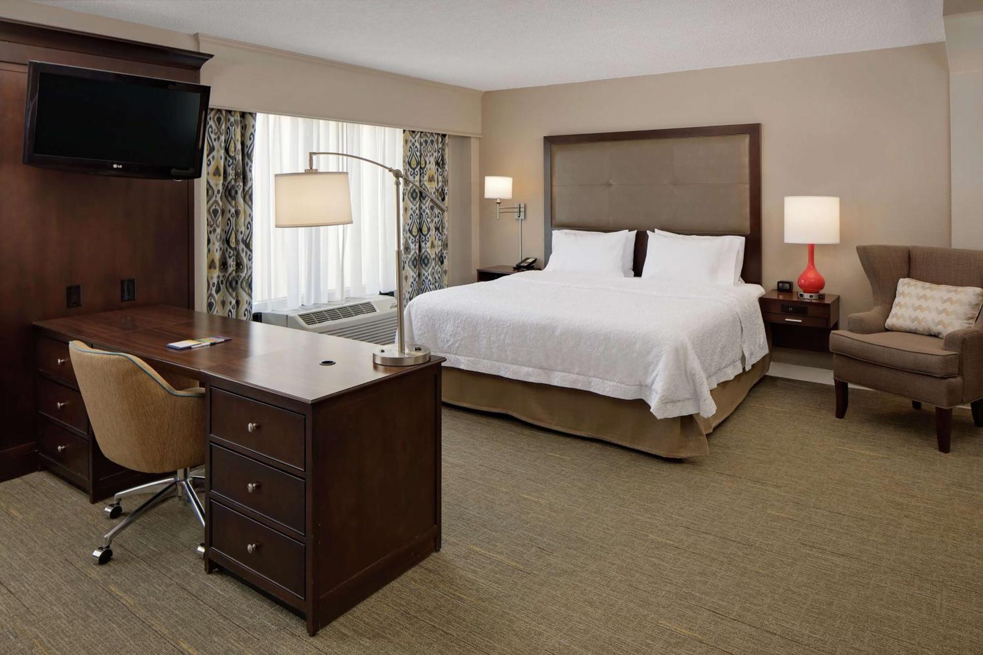 Hampton Inn Louisville Downtown Eksteriør bilde