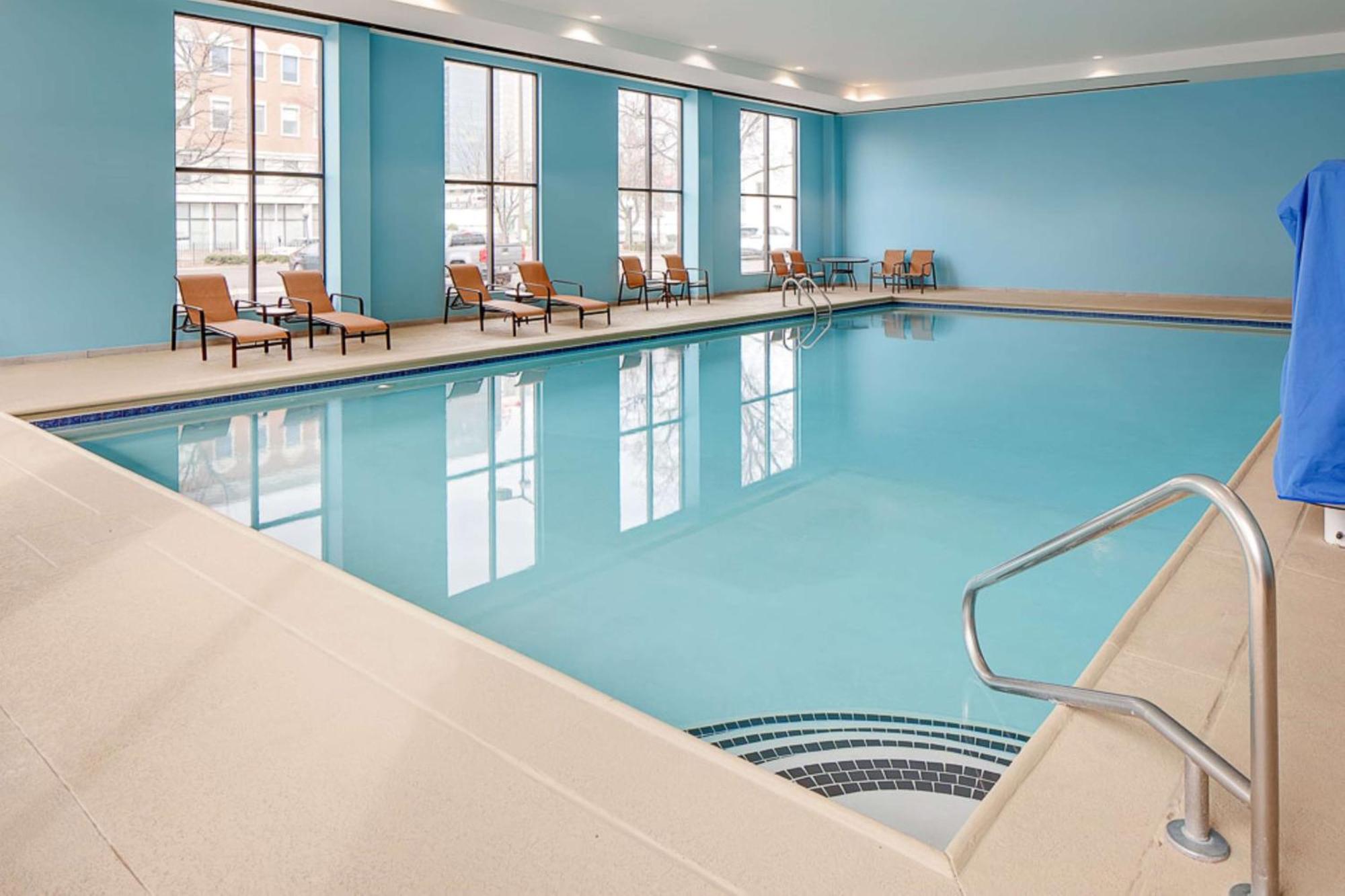 Hampton Inn Louisville Downtown Eksteriør bilde